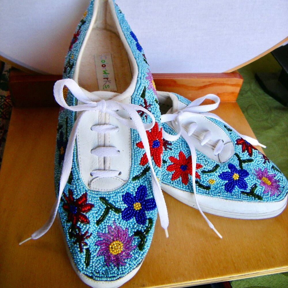 Colorwerks Vintage Beaded Sneakers size 10.5-11 Turquoise Bliue with Flowers